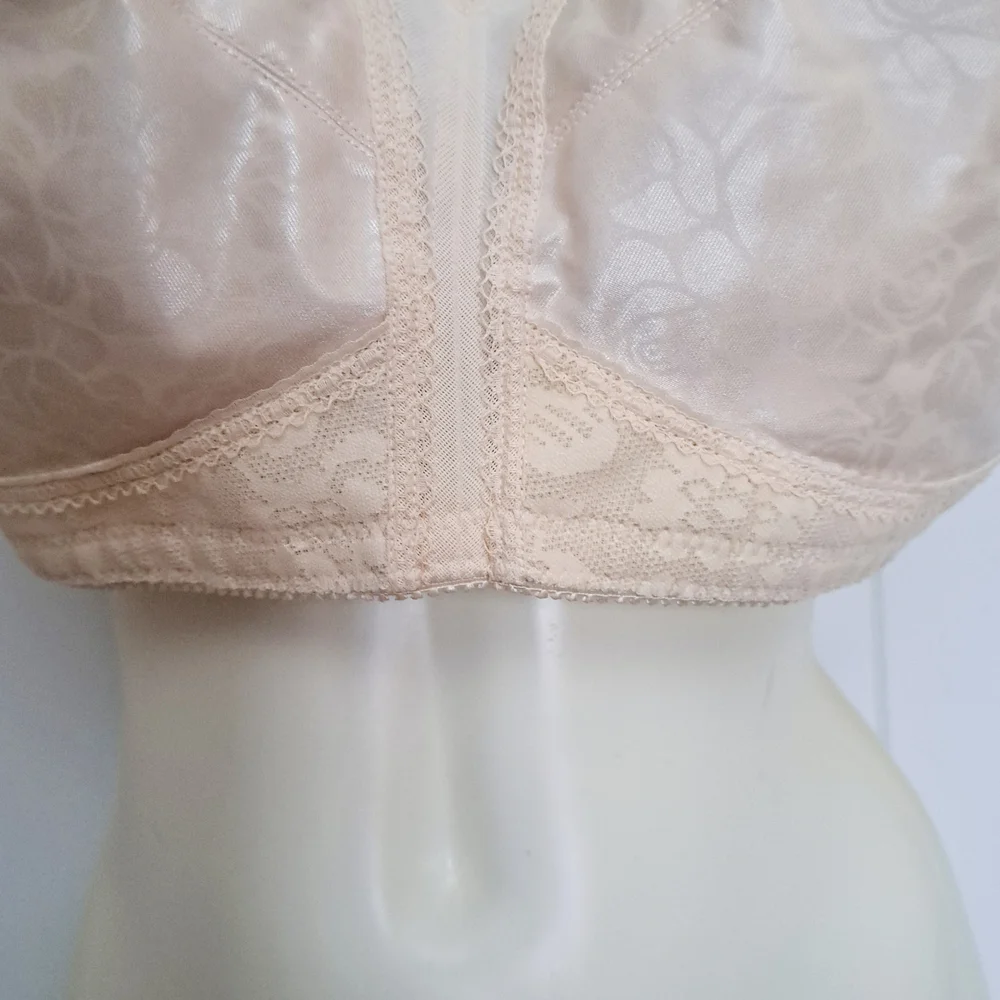Undersore Womens Lace Detail Elegant Cream Women's Bra